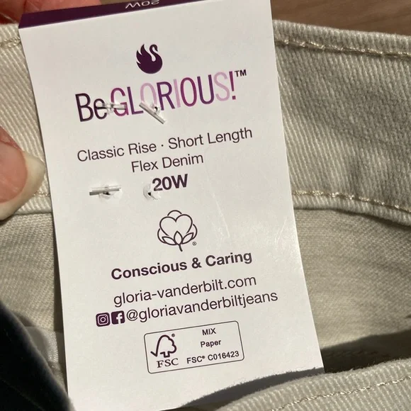 Gloria Vanderbilt Amanda shorts w slimming panel flex denim short 20W - Picture 4 of 17